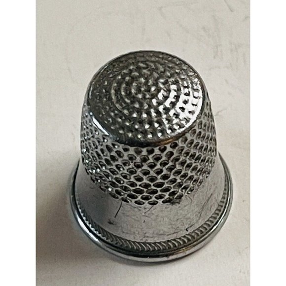 Sewing Quilting Thimble Size 8 Silver Tone - Picture 5 of 6